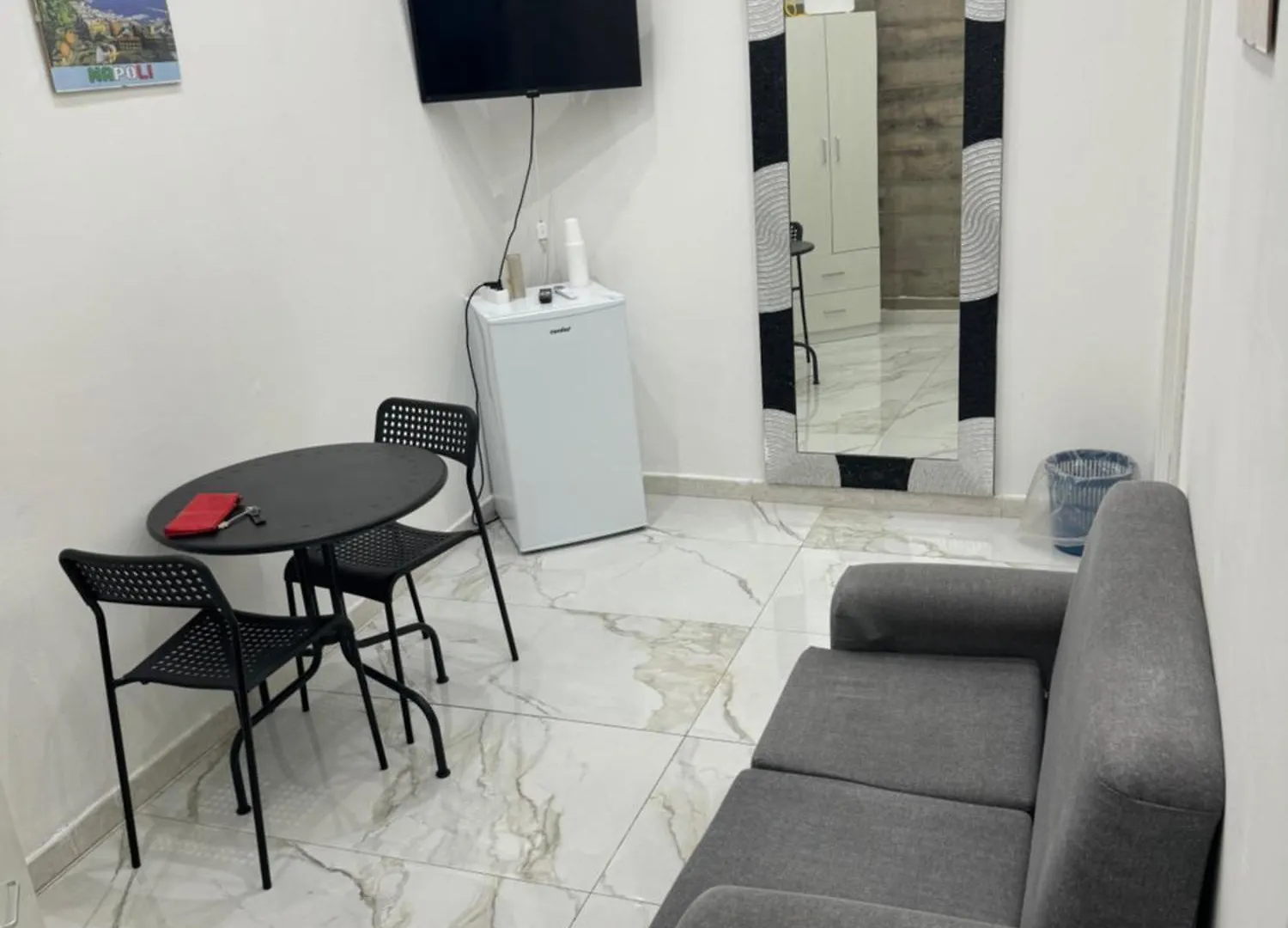 B&B Raffaele Naples 0*,  Italy